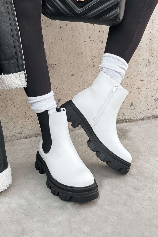 Tia Contrast Knit Lug Sole Chelsea Boots (White Pu) ?? NanaMacs