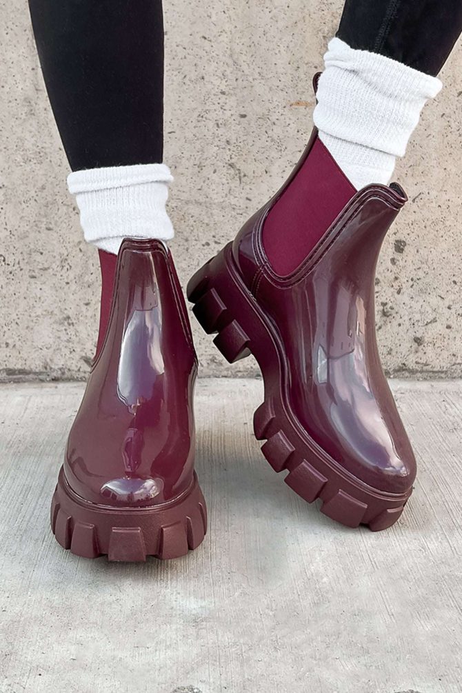 Doorbuster Walking In The Rain Lug Sole Chelsea Rain Boots (Burgundy P ?? NanaMacs - Image 2