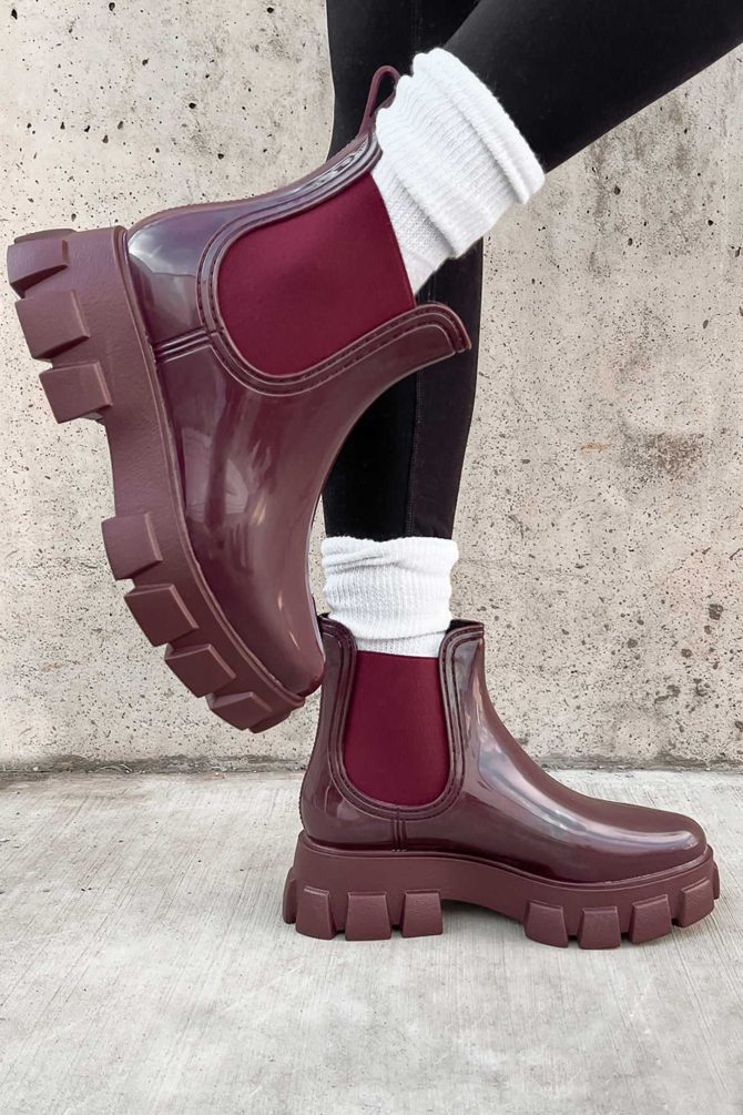 Doorbuster Walking In The Rain Lug Sole Chelsea Rain Boots (Burgundy P ?? NanaMacs - Image 4